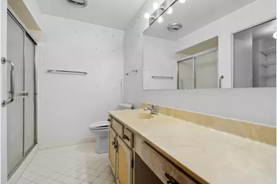 9560 Gross Point Road #409B, Skokie, IL 60076 - Photo 12