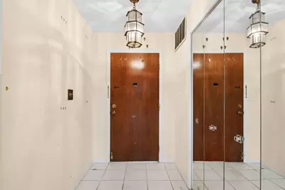9560 Gross Point Road #409B, Skokie, IL 60076 - Photo 2