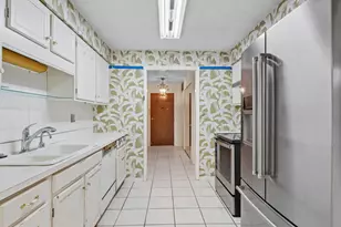 9560 Gross Point Rd, Skokie, IL 60076 - Photo 6