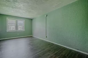 805 Audrey Nixon Blvd, North Chicago, IL 60064 - Photo 2