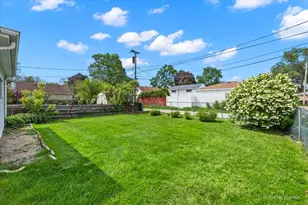 5216 Lee St, Skokie, IL 60077 - Photo 18