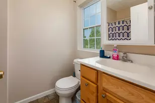 205 Fairway Dr, Harrisburg, IL 62946 - Photo 48