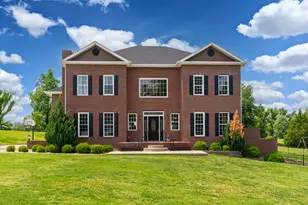 205 Fairway Dr, Harrisburg, IL 62946 - Photo 4