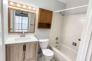 56 Century Dr, Roselle, IL 60172 - Photo 16