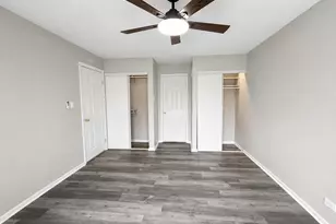 56 Century Dr, Roselle, IL 60172 - Photo 14
