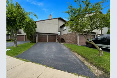 56 Century Drive, Roselle, IL 60172 - Photo 4