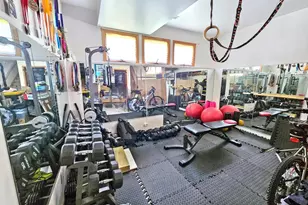 5400 N Lowell Ave, Chicago, IL 60630 - Photo 26