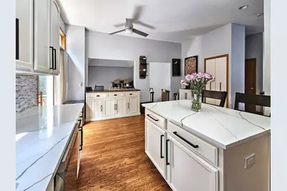 5400 N Lowell Avenue, Chicago, IL 60630 - Photo 4