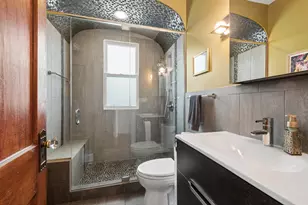 5339 W Berenice Ave, Chicago, IL 60641 - Photo 8