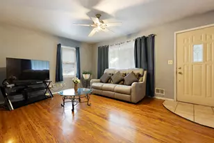 3311 Constance Dr, Rockford, IL 61108 - Photo 4