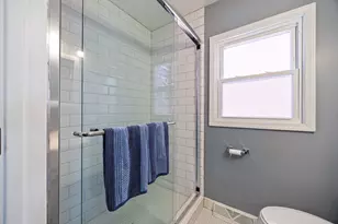 107 Hillside Ct, Fox Lake, IL 60020 - Photo 24