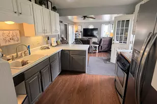 943 N 12th St, Rochelle, IL 61068 - Photo 2