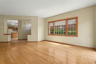 10948 Deblin Ln, Oak Lawn, IL 60453 - Photo 2