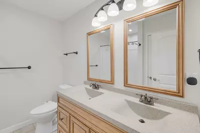 9535 S Fairfield Avenue, Evergreen Park, IL 60805 - Photo 16