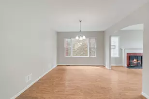 9535 S Fairfield Ave, Evergreen Park, IL 60805 - Photo 4