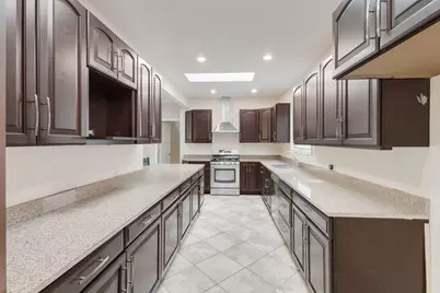 9535 S Fairfield Avenue, Evergreen Park, IL 60805 - Photo 6