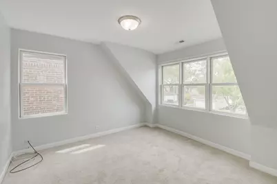 9535 S Fairfield Avenue, Evergreen Park, IL 60805 - Photo 18