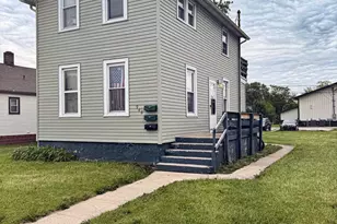 946 S Schuyler Ave, Kankakee, IL 60901 - Photo 1