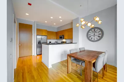 500 W Superior Street #1113, Chicago, IL 60654 - Photo 4