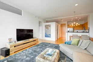 500 W Superior St, Chicago, IL 60654 - Photo 10