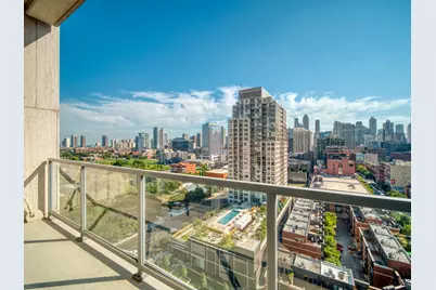 500 W Superior Street #1113, Chicago, IL 60654 - Photo 8