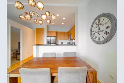 500 W Superior Street #1113, Chicago, IL 60654 - Photo 6
