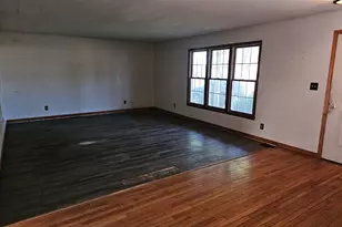 142 Fielder Dr, Salem, IL 62881 - Photo 6
