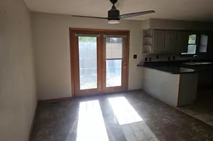 142 Fielder Dr, Salem, IL 62881 - Photo 8