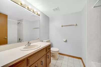 13434 E Circle Drive #404, Crestwood, IL 60418 - Photo 10