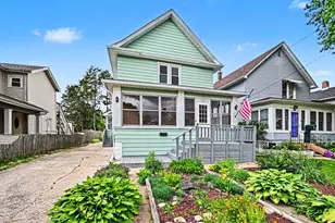 737 Lebanon St, Aurora, IL 60505 - Photo 1