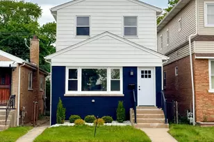 6218 W Foster Ave, Chicago, IL 60630 - Photo 2