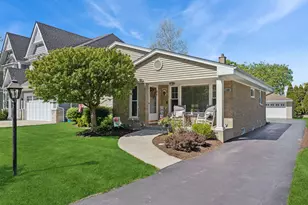780 S Mitchell Ave, Elmhurst, IL 60126 - Photo 1