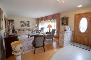 8662 N Merrill St, Niles, IL 60714 - Photo 14
