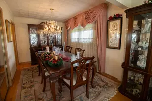 8662 N Merrill St, Niles, IL 60714 - Photo 10
