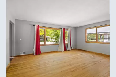 1521 Chelsea Avenue, Rockford, IL 61107 - Photo 6