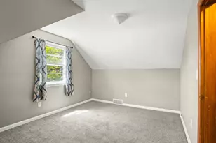 1521 Chelsea Ave, Rockford, IL 61107 - Photo 18