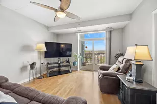 9355 Irving Park Rd, Schiller Park, IL 60176 - Photo 4