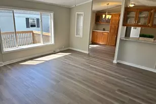 1319 Nicole Ln, Sandwich, IL 60548 - Photo 10
