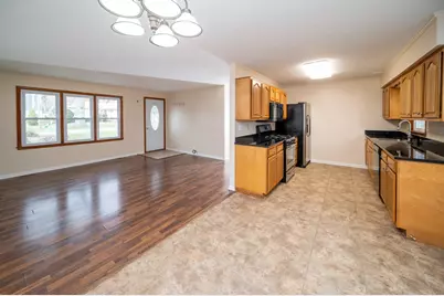 138 Oak Lane, Twin Lakes, WI 53181 - Photo 6