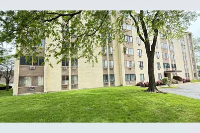 9745 S Karlov Avenue #304, Oak Lawn, IL 60453 - Photo 1
