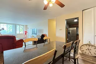 9745 S Karlov Ave, Oak Lawn, IL 60453 - Photo 8
