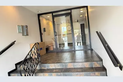 9745 S Karlov Avenue #304, Oak Lawn, IL 60453 - Photo 4