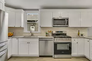 127 N Victory St, Waukegan, IL 60085 - Photo 12
