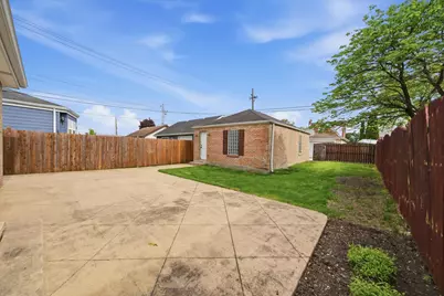 7821 W Thorndale Avenue, Chicago, IL 60631 - Photo 26