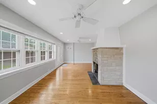 7821 W Thorndale Ave, Chicago, IL 60631 - Photo 10