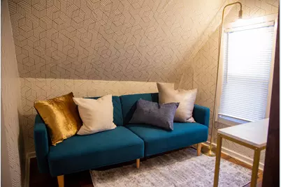 2712 W Saint Helen Street, Chicago, IL 60647 - Photo 2