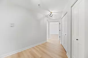 5019 Mulford St, Skokie, IL 60077 - Photo 18
