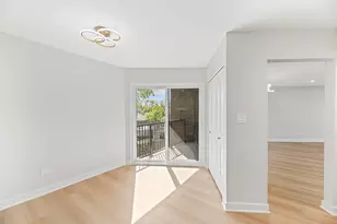 5019 Mulford St, Skokie, IL 60077 - Photo 6