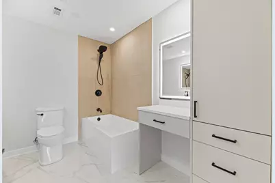 5019 Mulford Street #201, Skokie, IL 60077 - Photo 12