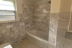 2747 W Lunt Ave, Chicago, IL 60645 - Photo 6
